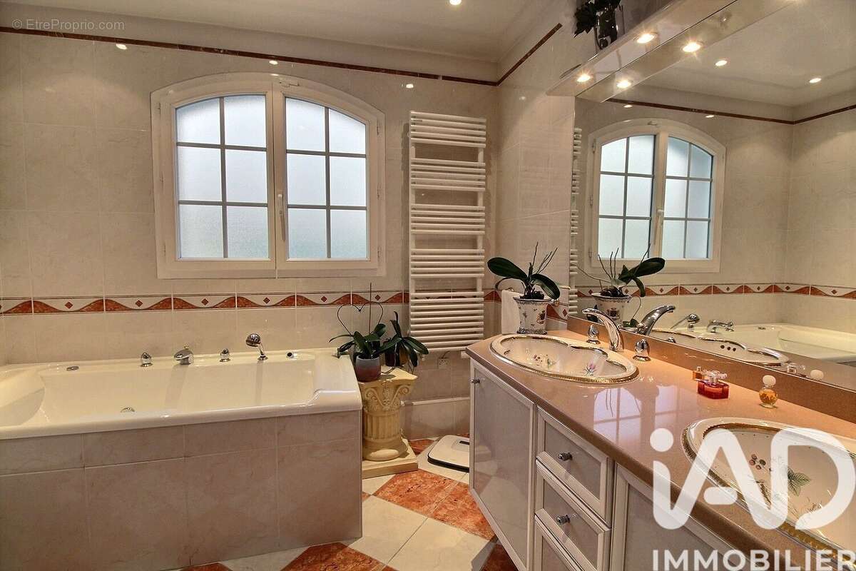 Photo 8 - Maison à VILLECRESNES