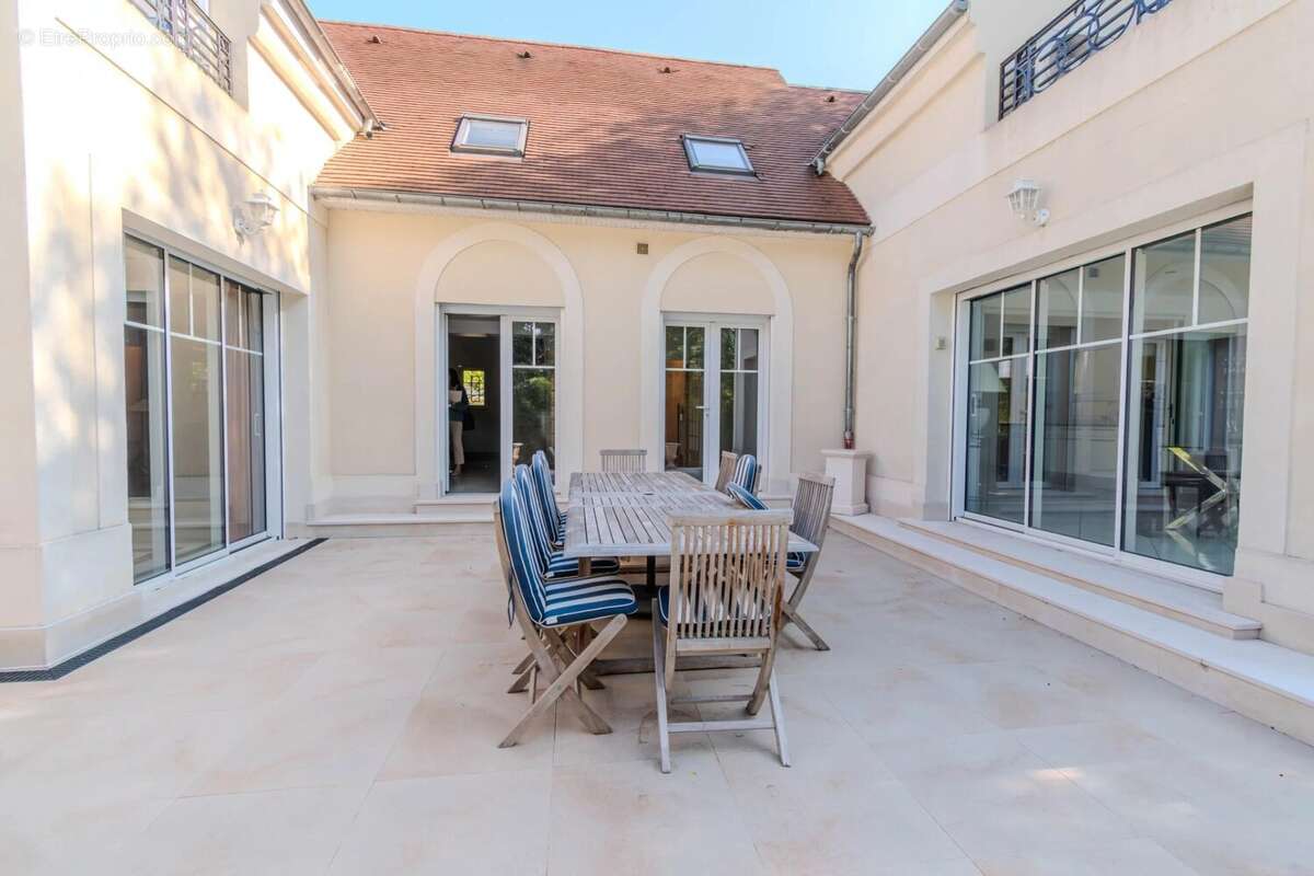 Maison à MONTMORENCY