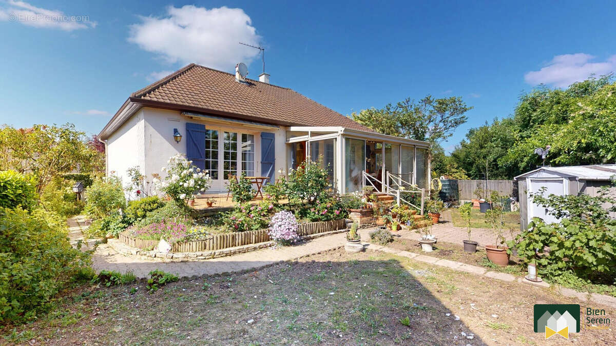 Maison à LUCE