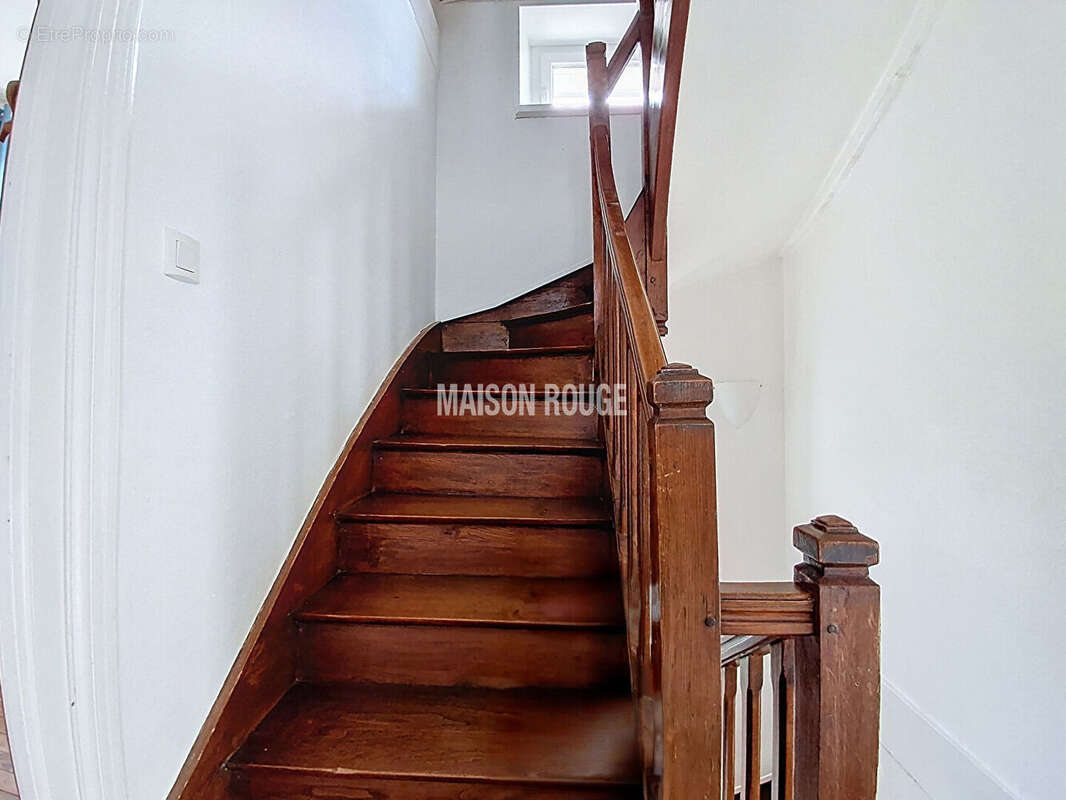 Maison de bourg de caractère - Entièrement rénovée - Subtile alliance d'authenticité et de modernité - SAINT-DONAN - photo 11