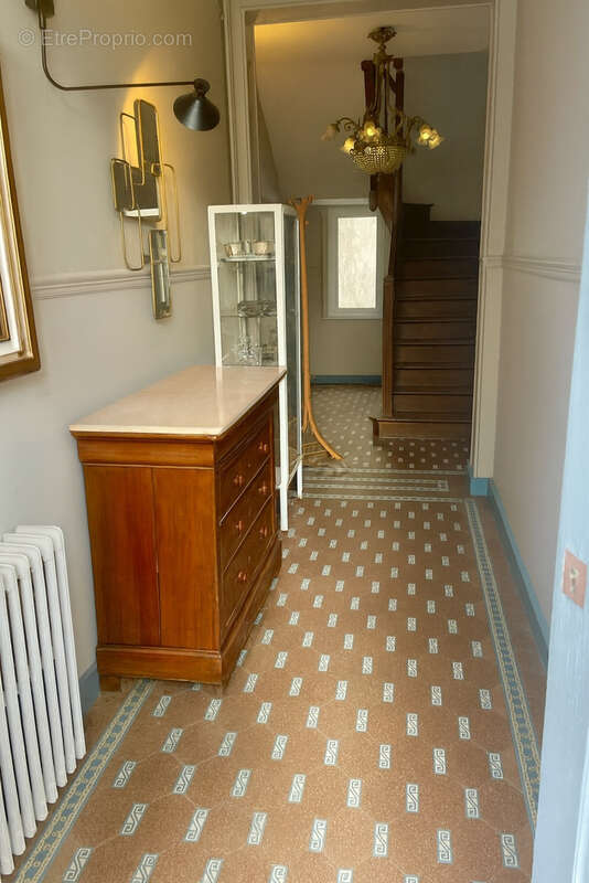 Maison à SAINT-CYR-SUR-LOIRE