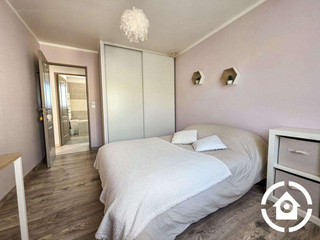 Maison à JUILLAC-LE-COQ