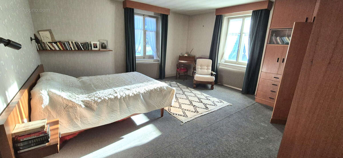 Appartement à LES GRAS