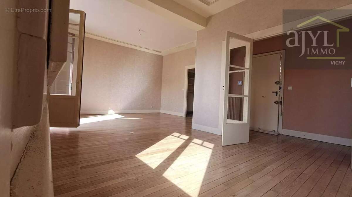 Appartement à VICHY