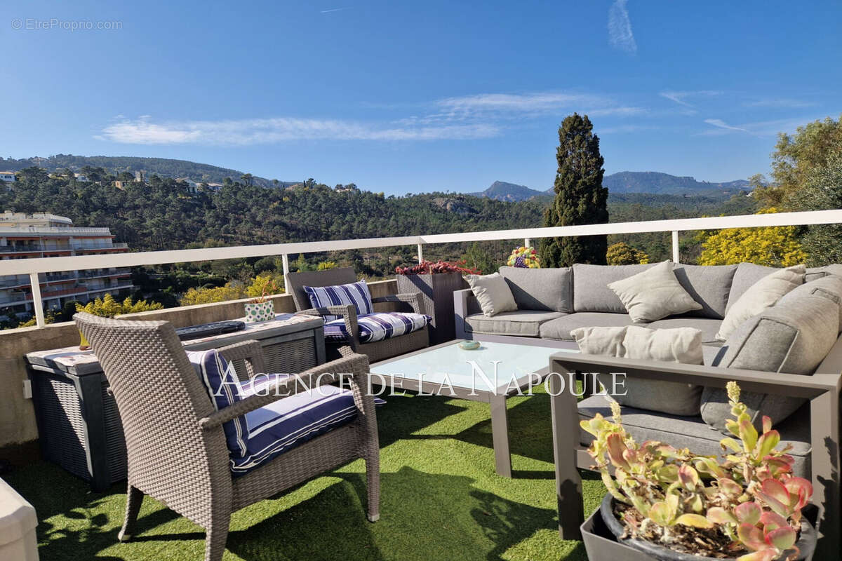 Appartement à MANDELIEU-LA-NAPOULE