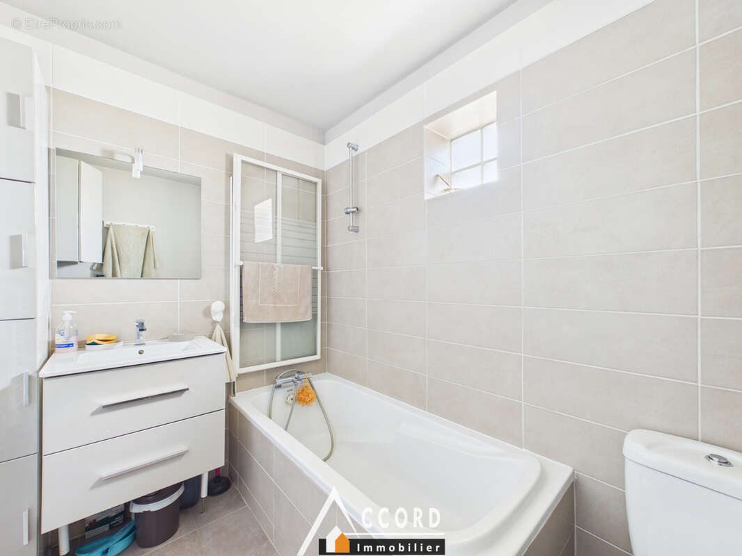 Maison à SARTROUVILLE