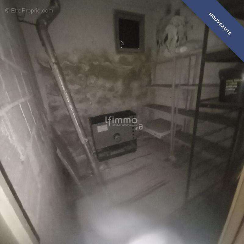 Appartement à MARSEILLE-4E