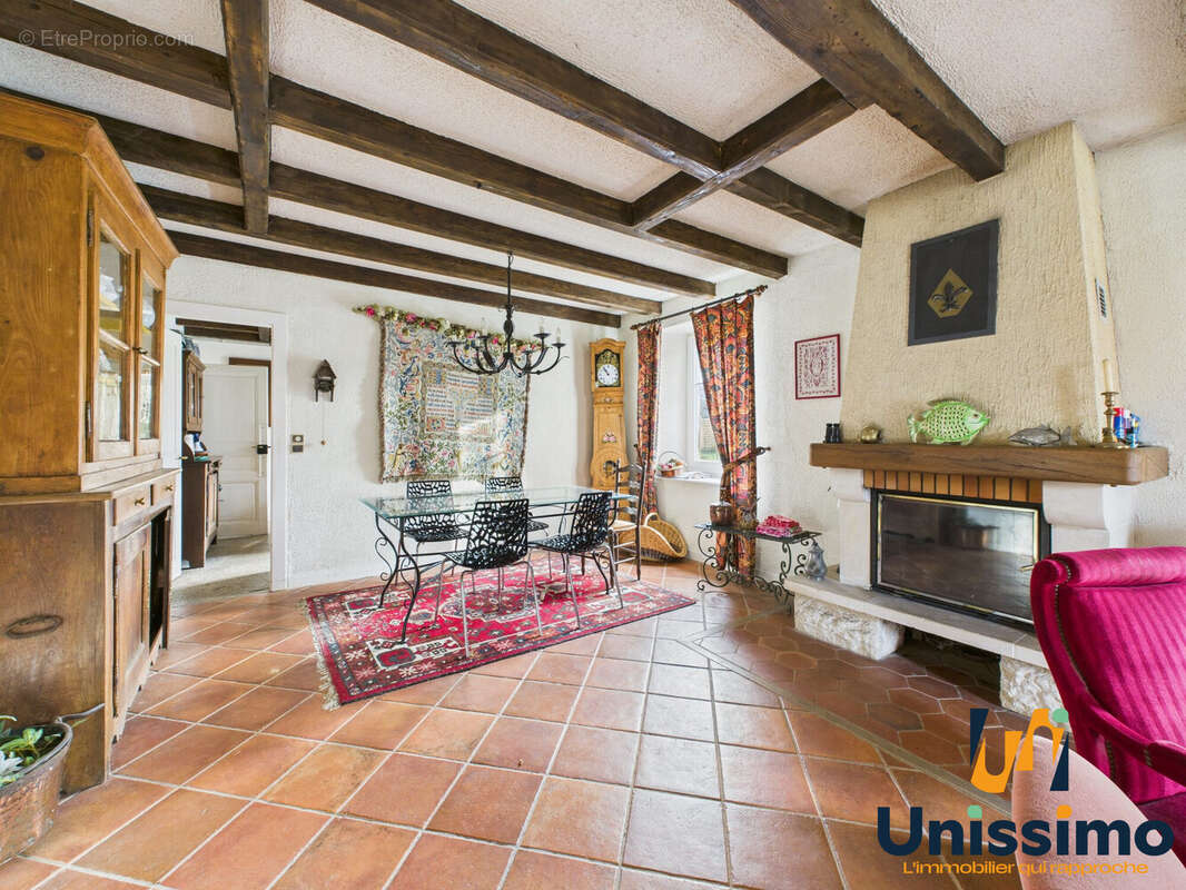 Maison à SAINT-MAURICE-COLOMBIER