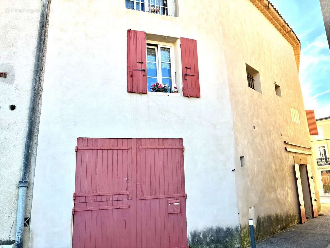 Maison à MEYRARGUES