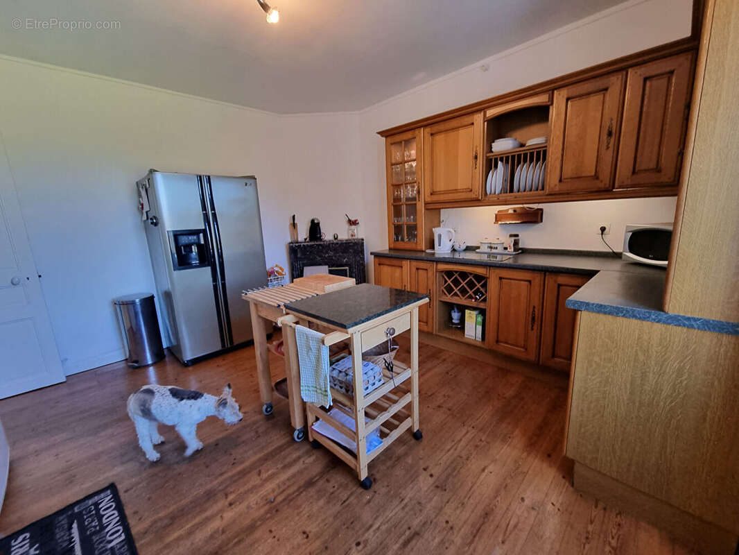 Maison à SAINT-LEGER-MAGNAZEIX