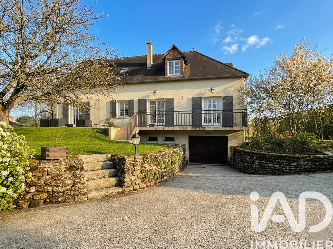 Photo 1 - Maison à CHAUMES-EN-BRIE