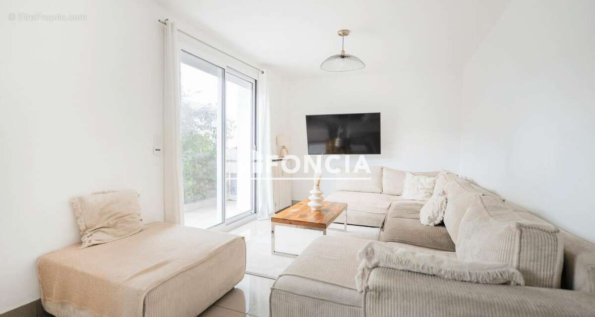 Maison de 80 m2 sur sous-sol complet, proche Loire et toutes commodités, PARCELLE CONSTRUCTIBLE - photo 4