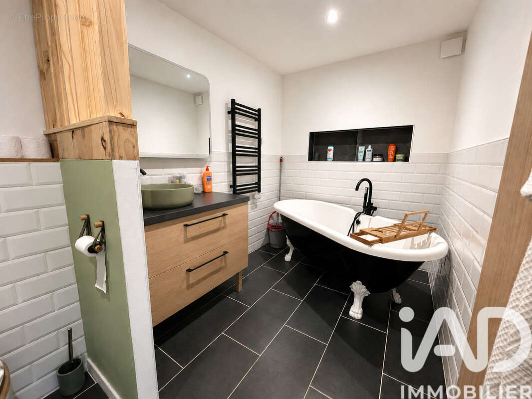 Maison 132 m² à Ales  - photo 8
