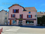 Appartement à FONTAINE-LES-LUXEUIL