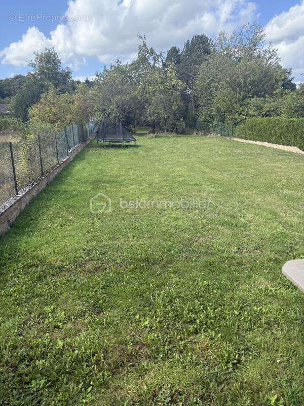 Maison à VIVIER-AU-COURT