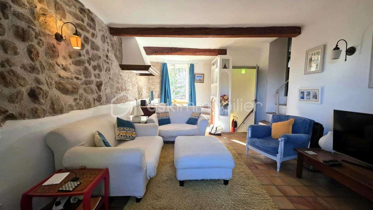 A Les Arcs (Var) - Maison de village avec jardin et garage - photo 5