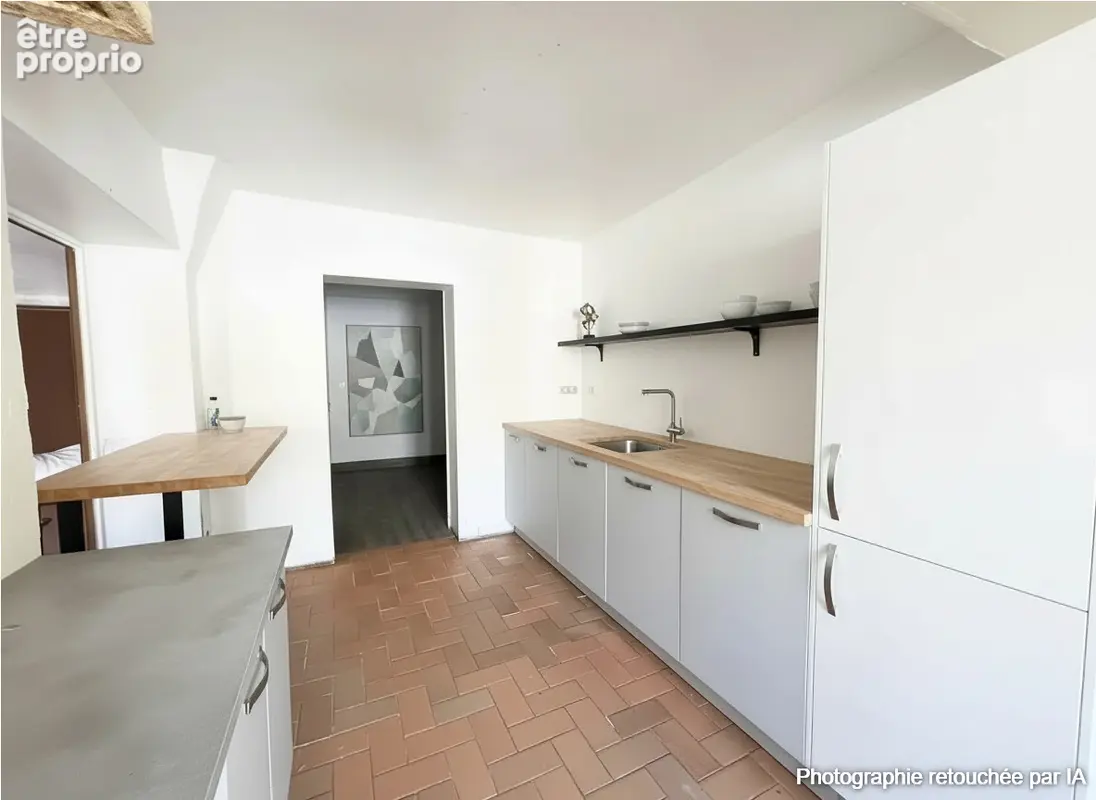 Belle maison de village avec petit extérieur et fort potentiel ! - photo 4
