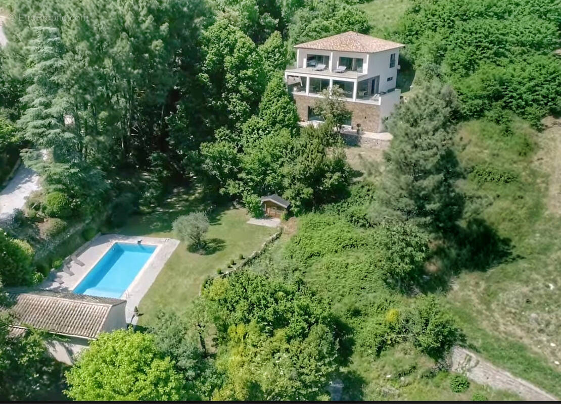 Maison à SUMENE