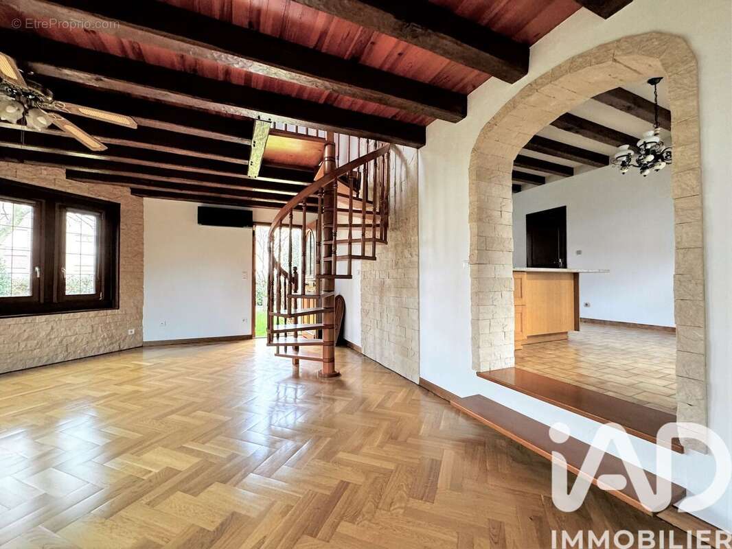 Photo 7 - Maison à LE MESNIL-ESNARD