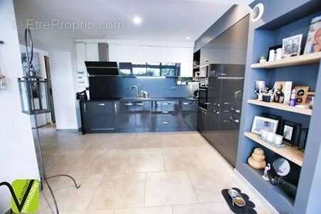 T4 - 108.68m ² - photo 5