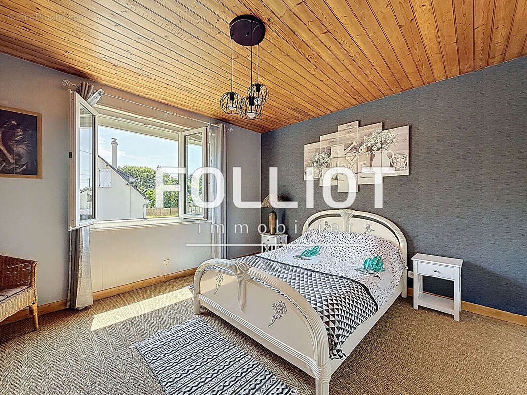 Maison à JULLOUVILLE