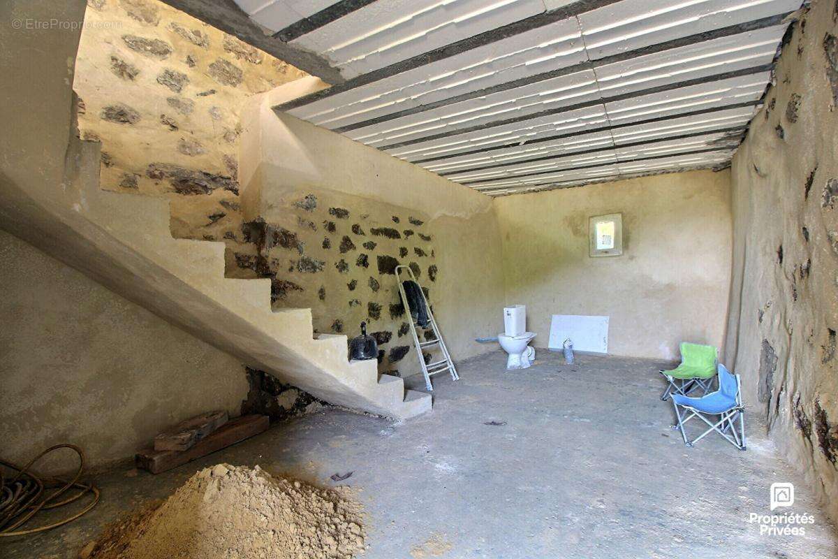 Maisons à rénover de 244 m2 sur Barnas - photo 7