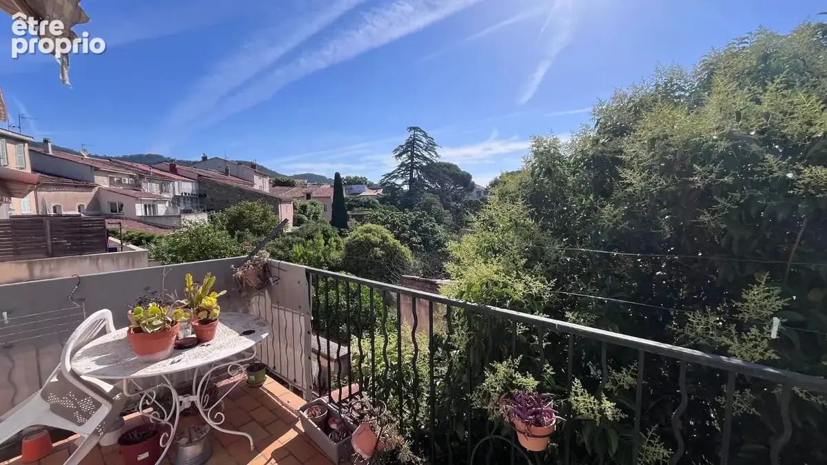 Maison de village avec garage et jardin - photo 2