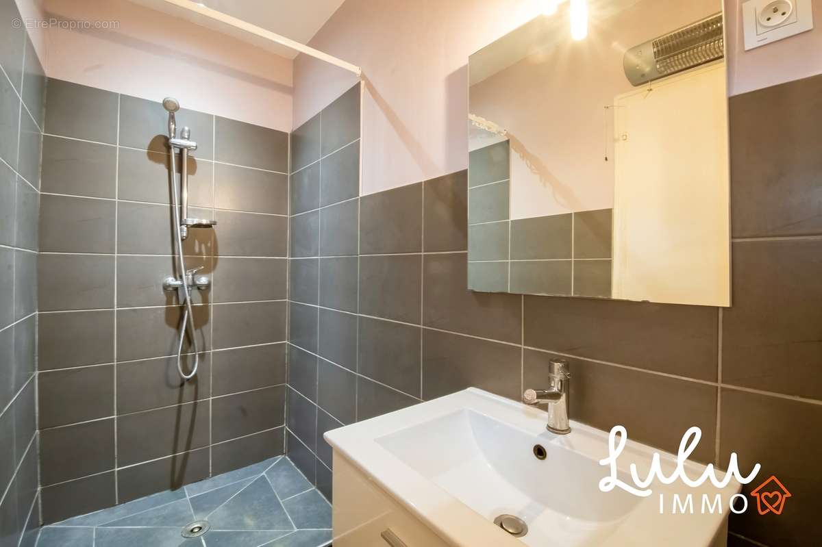 T1 bis de 28m2 avec mezzanine. - photo 7