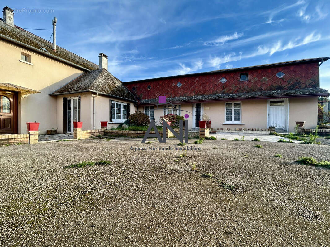 Maison à YERVILLE