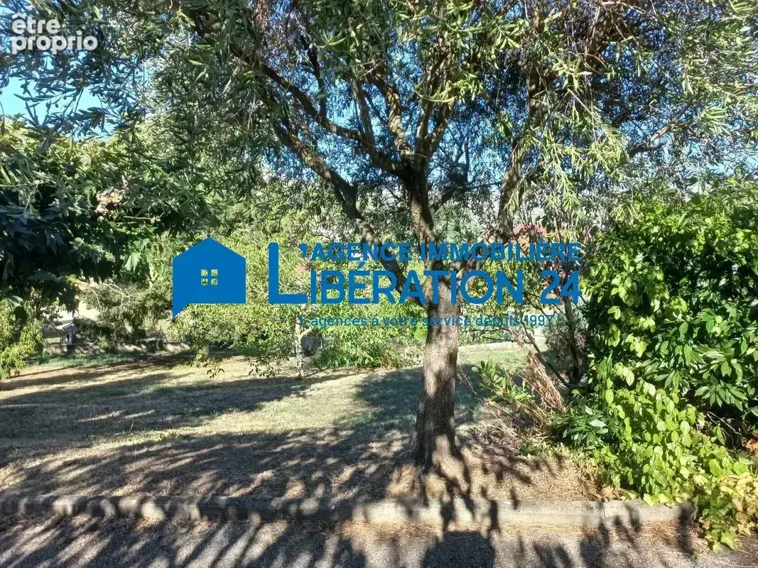 Terrain constructible de 510 m² à Rive-de-Gier - photo 10