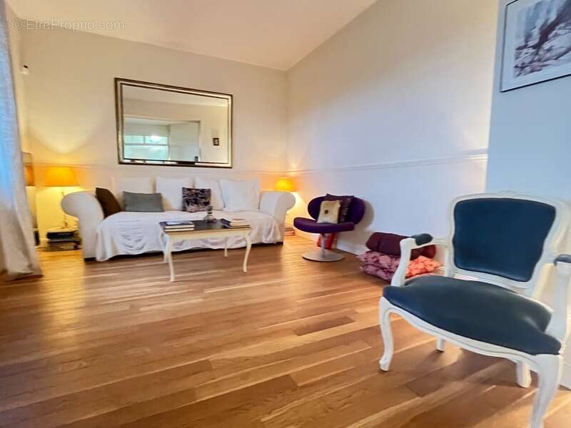 Maison à MANNEVILLE-SUR-RISLE