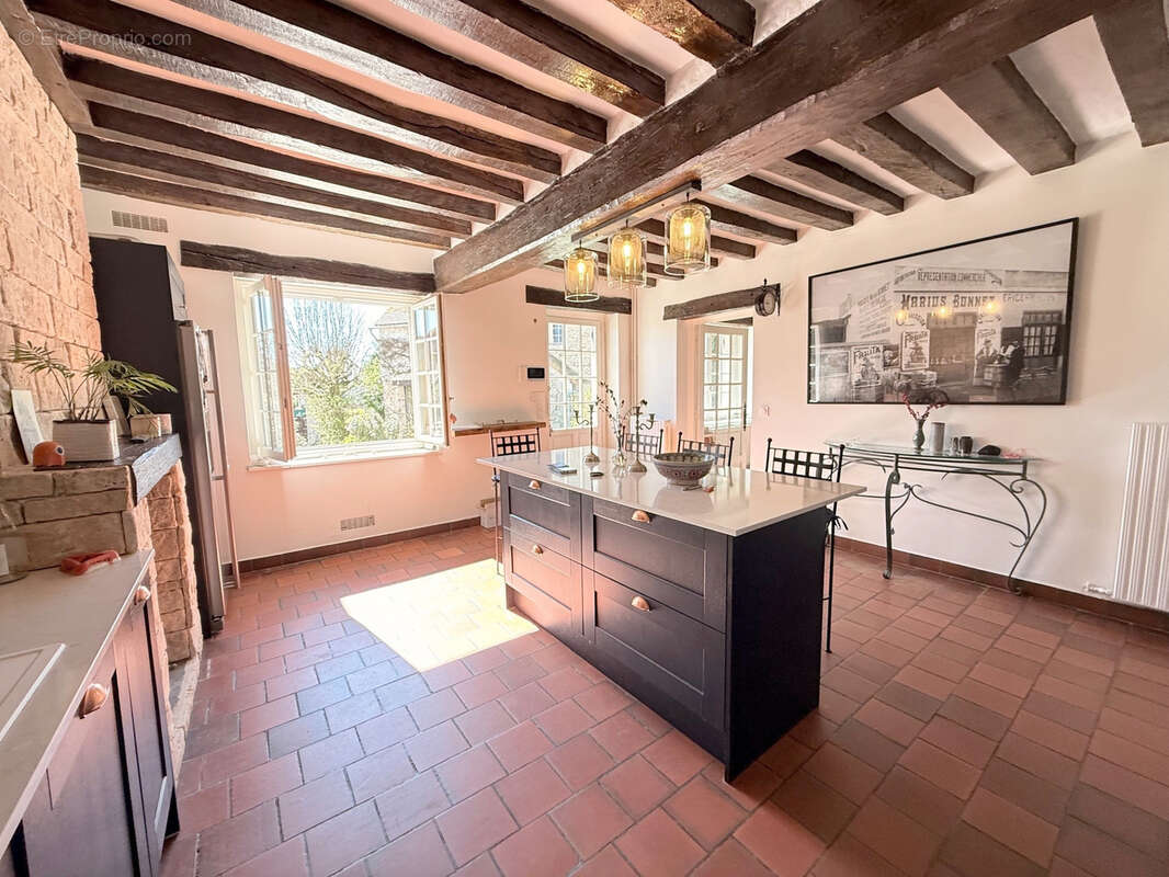 Maison à HOUDAN