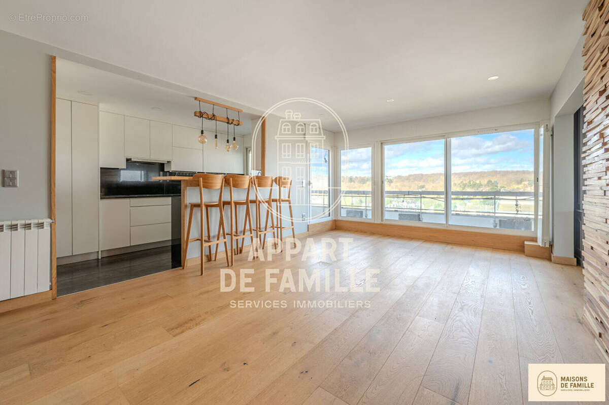 Appartement à LA CELLE-SAINT-CLOUD