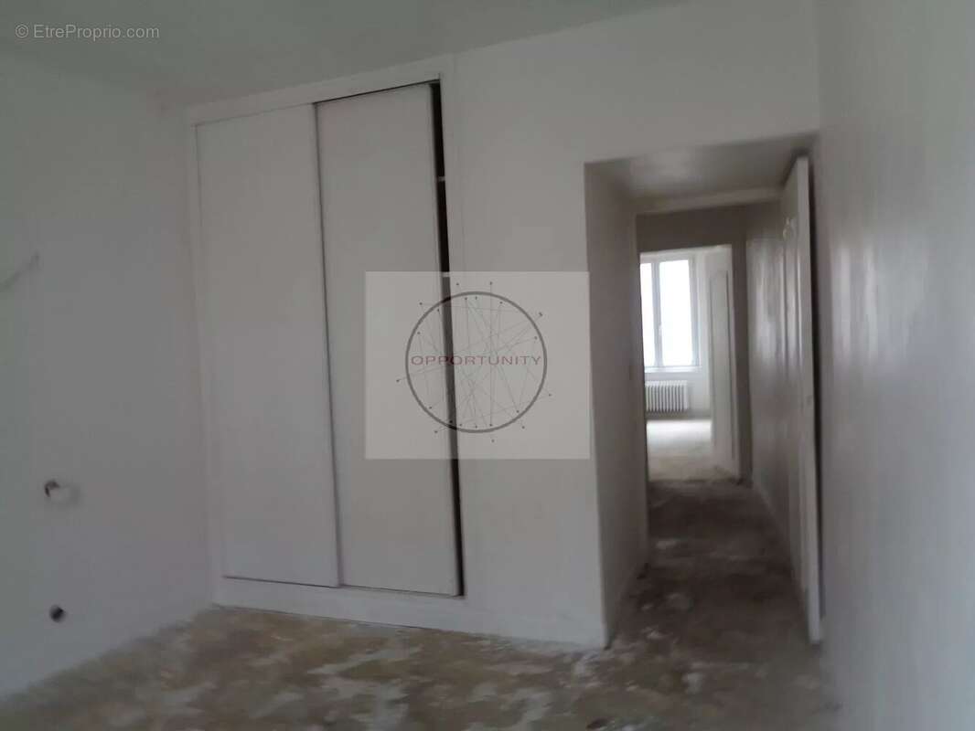 Appartement à LA FERTE-GAUCHER