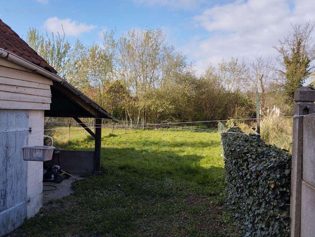 Maison à FRUGES