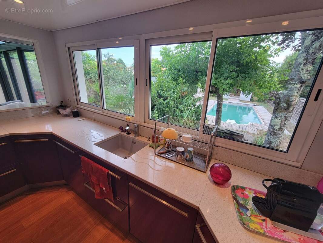 Maison 178 m² à Villenave-D'ornon  - photo 7