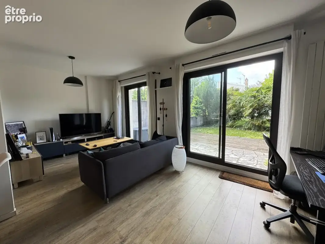 St Maur la Varenne 2p 52m2 et 60m2 de terrasse et jardin - photo 2
