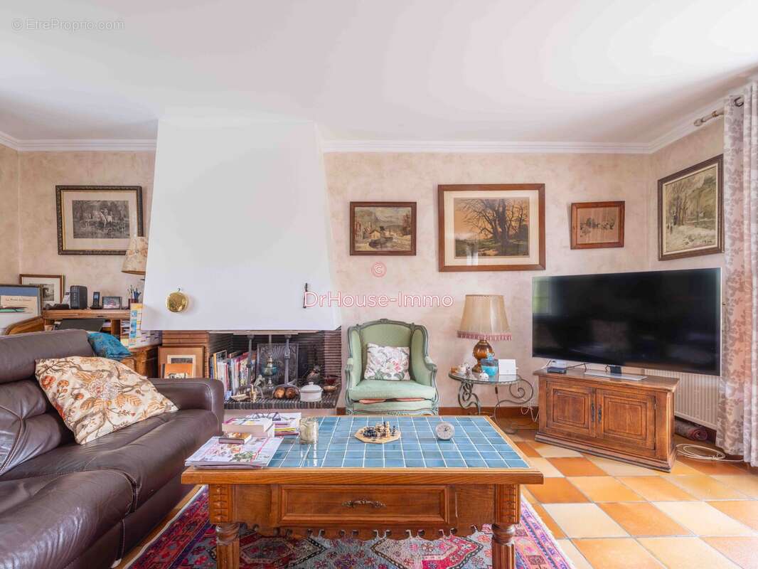 Maison à MONTIGNY-LES-CORMEILLES