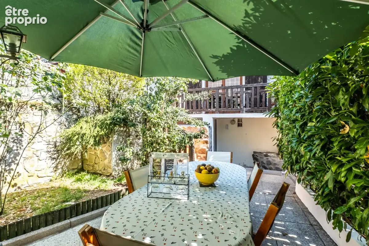 Maison à VETRAZ-MONTHOUX