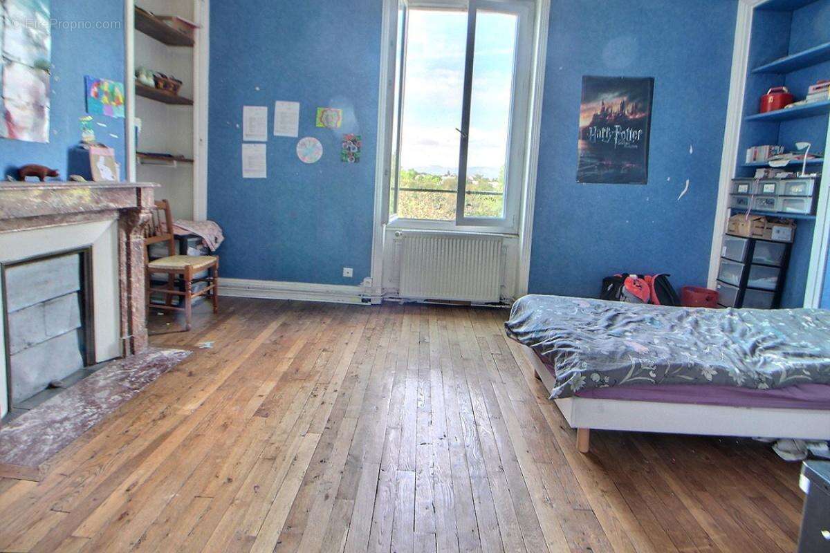 Appartement à RIORGES