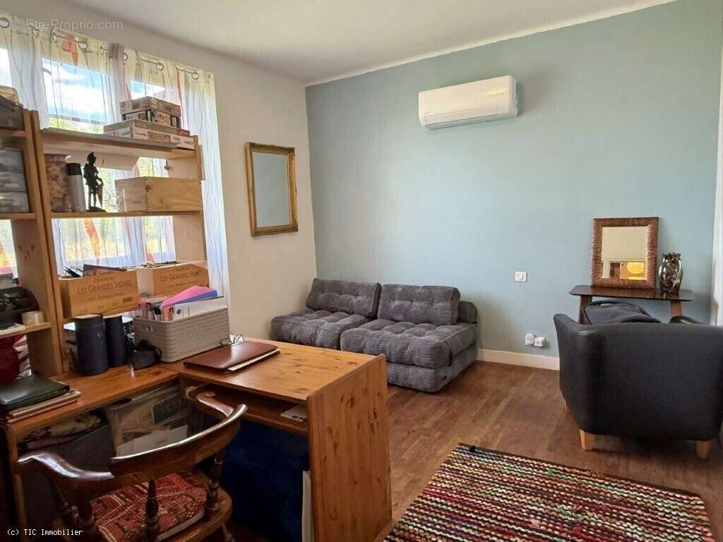 Maison à CHAMPAGNE-MOUTON