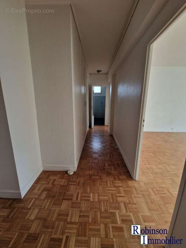 Appartement à LE PLESSIS-ROBINSON