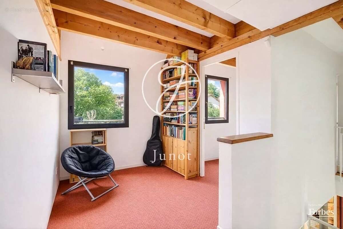 Maison à VIROFLAY