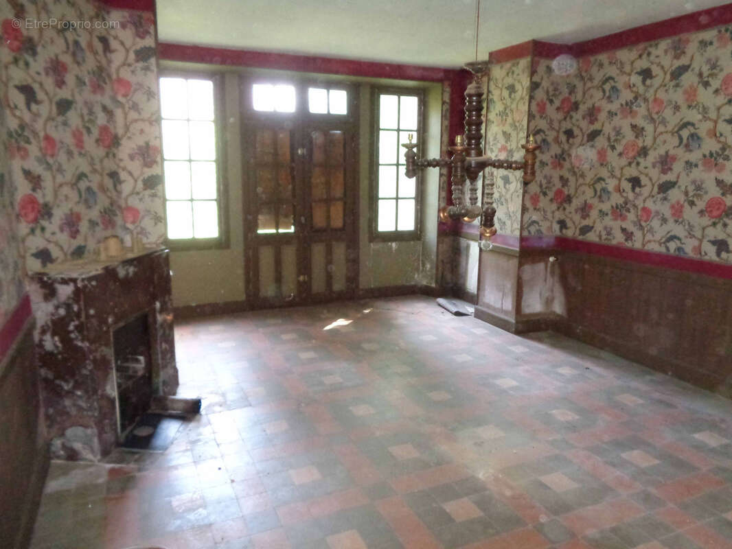 Maison à SAINT-BENIN-D'AZY