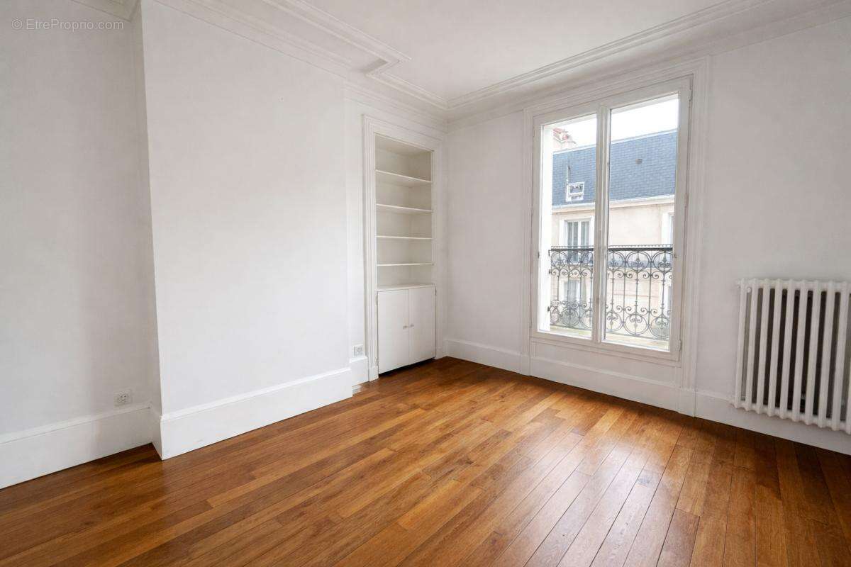 Appartement à PARIS