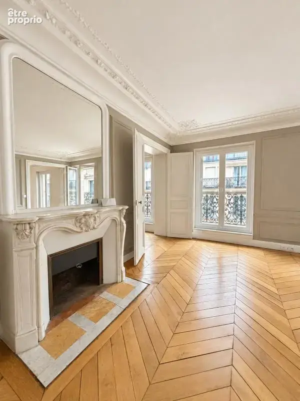 Paris 9e – Rue Drouot – Appartement traversant de 157 m² avec balcon - photo 3