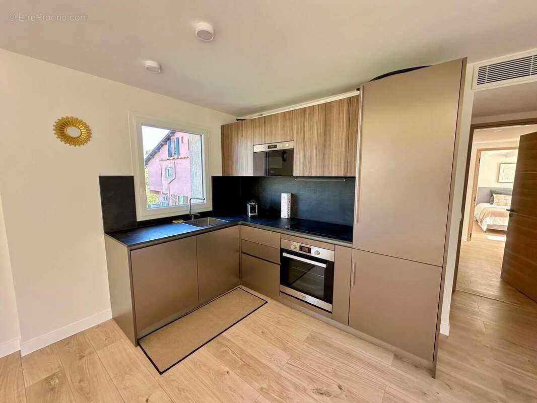 Appartement à MANDELIEU-LA-NAPOULE