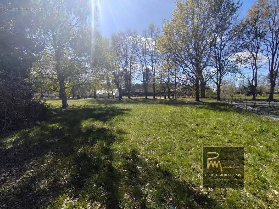 Terrain à PARIGNE-L'EVEQUE