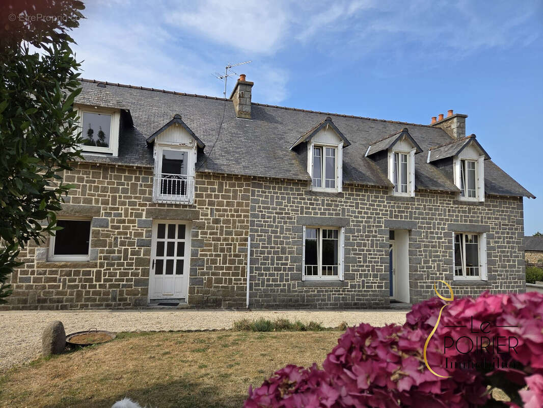 Maison à LANGUEUX