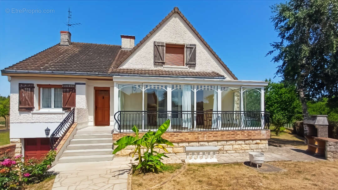 Maison à SAINT-MARCEL